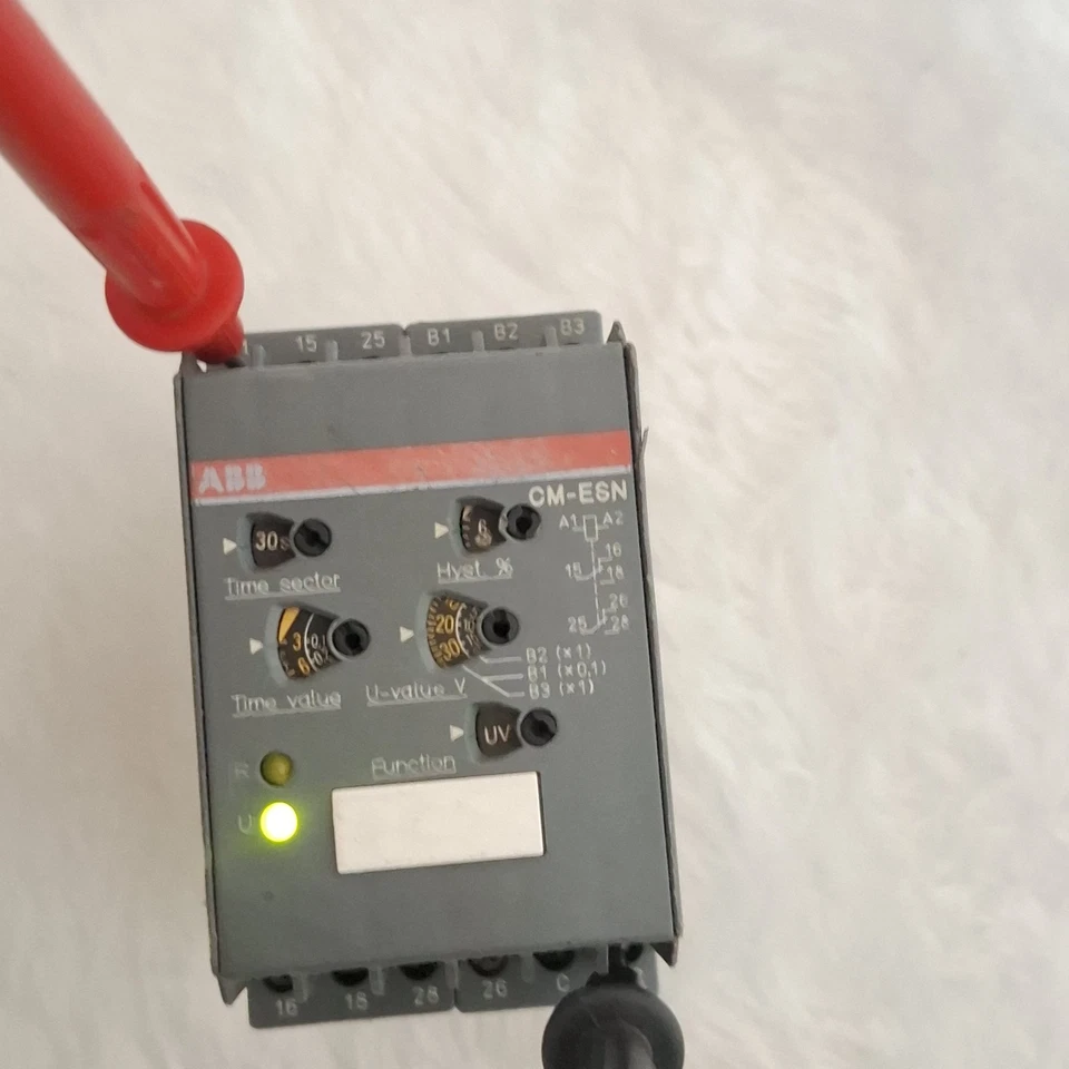 ABB CM-ESN Voltage Monitoring Relay Over/Under Voltage Monitor CMESN Used